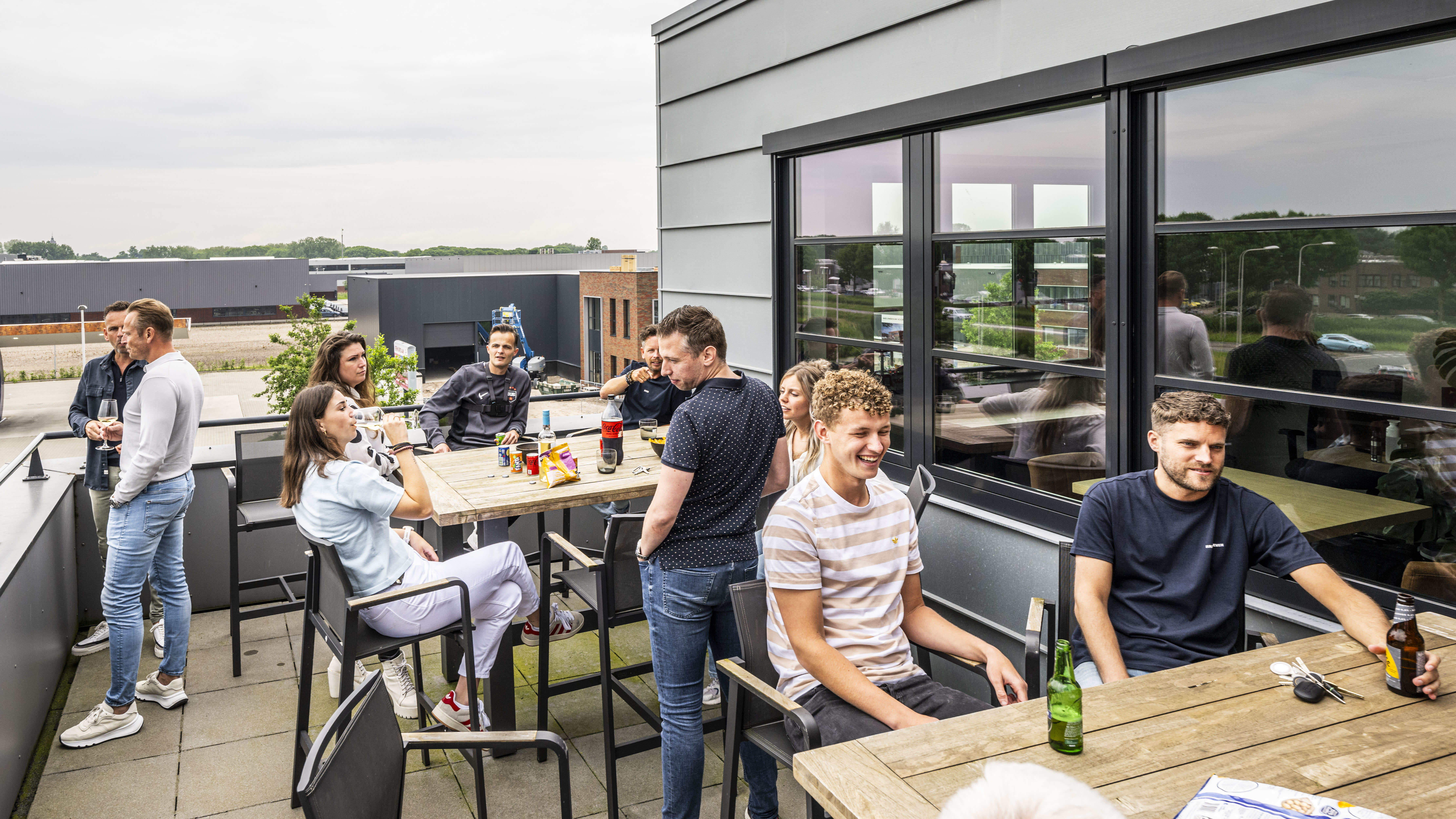 DUS kantoor dakterras borrel